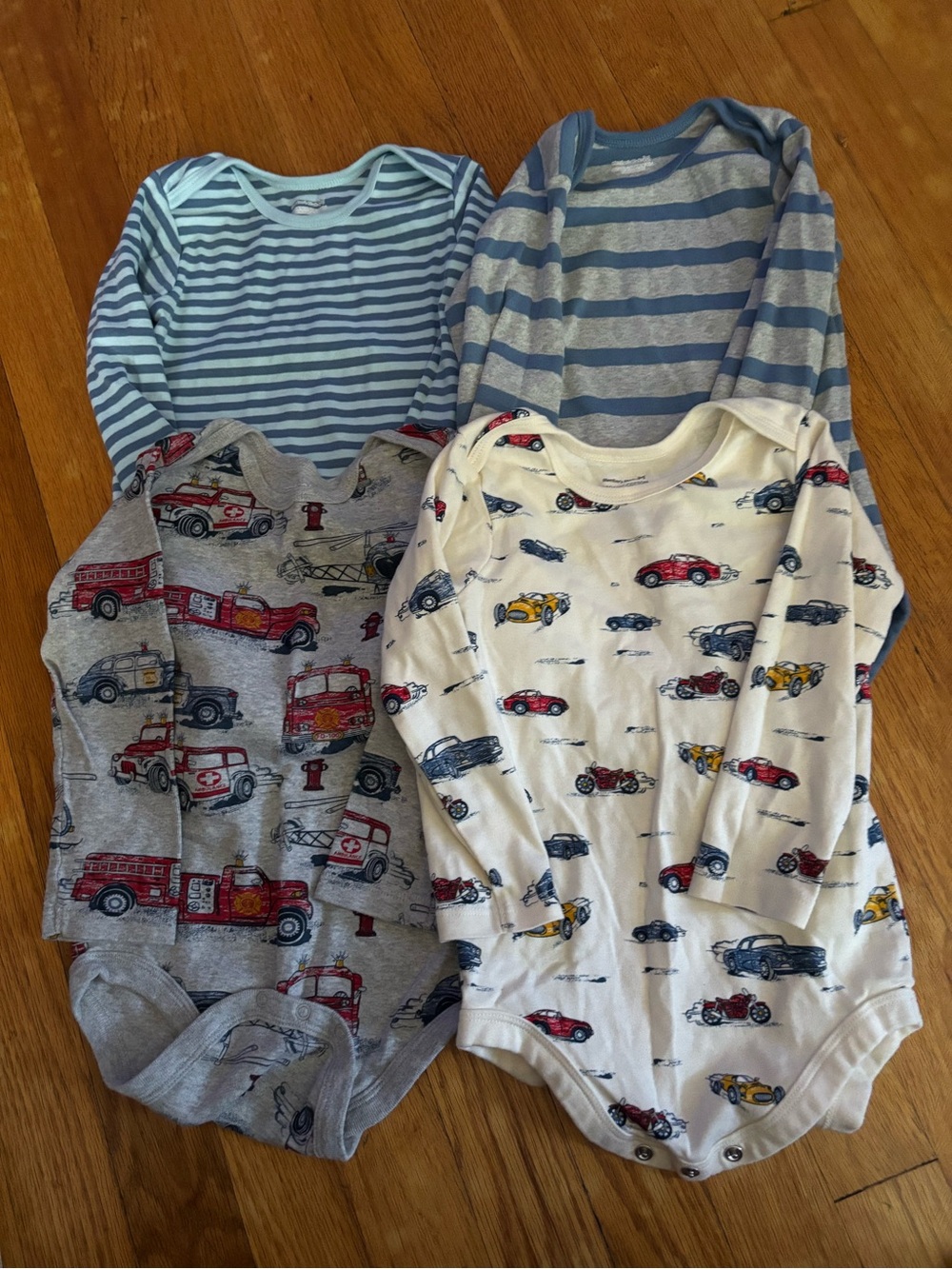 Member's Mark Organic Cotton Striped Bodysuit - Blue & Gray set of 4